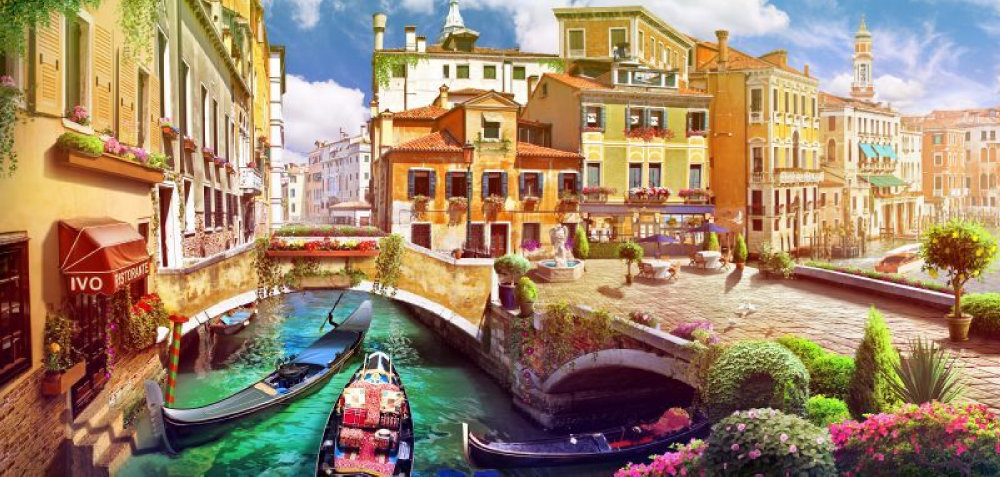 17Venetian canals.jpg